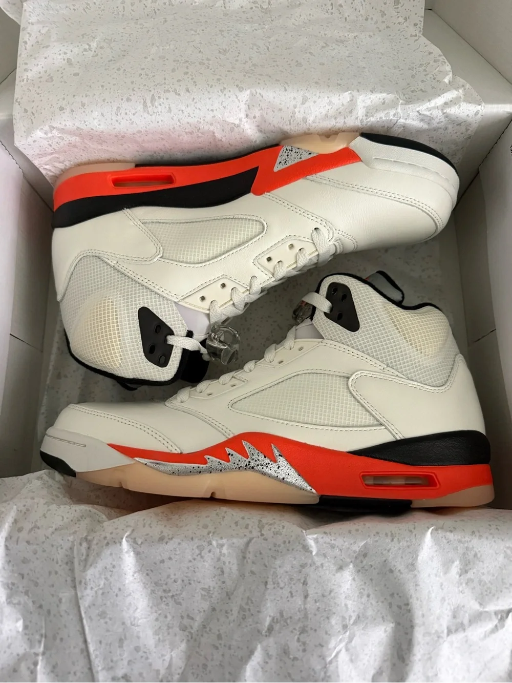 Jordan Men’s White/Infrared Retro Basketball Sneakers